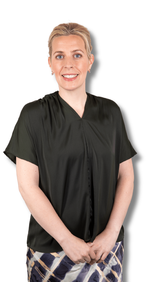 Sarah Pascoe facing the camera with her hands down by her waist